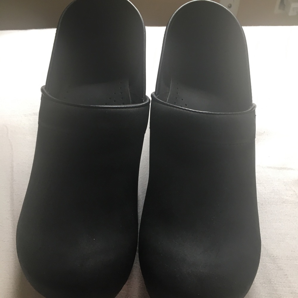 Dansko Clogs - Picture 2 of 4